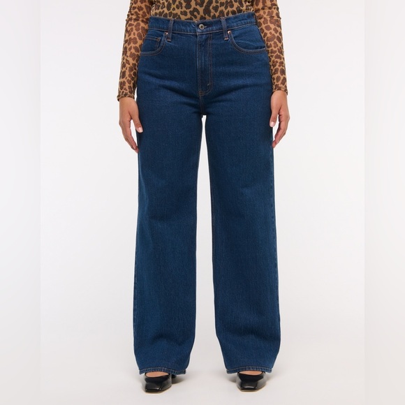 Abercrombie & Fitch Dark Blue 90’s relaxed high rise curve love Jeans- 31 short - Picture 8 of 12